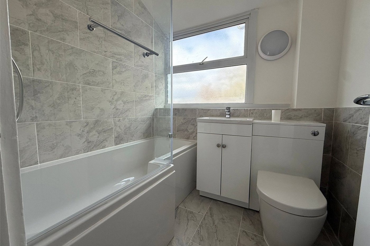 3 bedroom house for sale in New Ash Green | Robinson Michael & Jackson