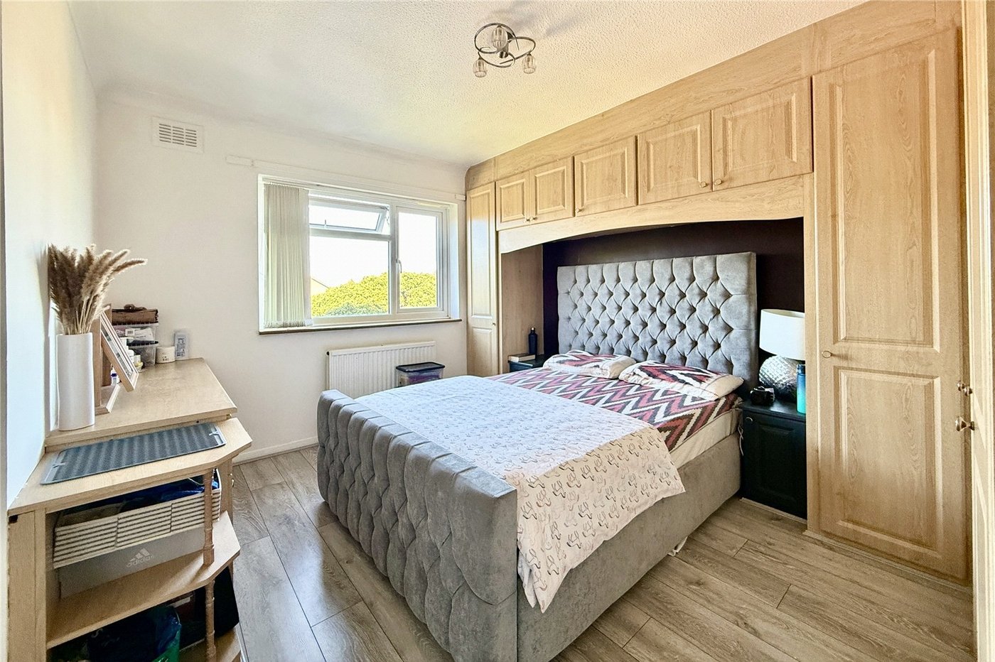 3 bedroom house for sale in West Kingsdown | Robinson Jackson