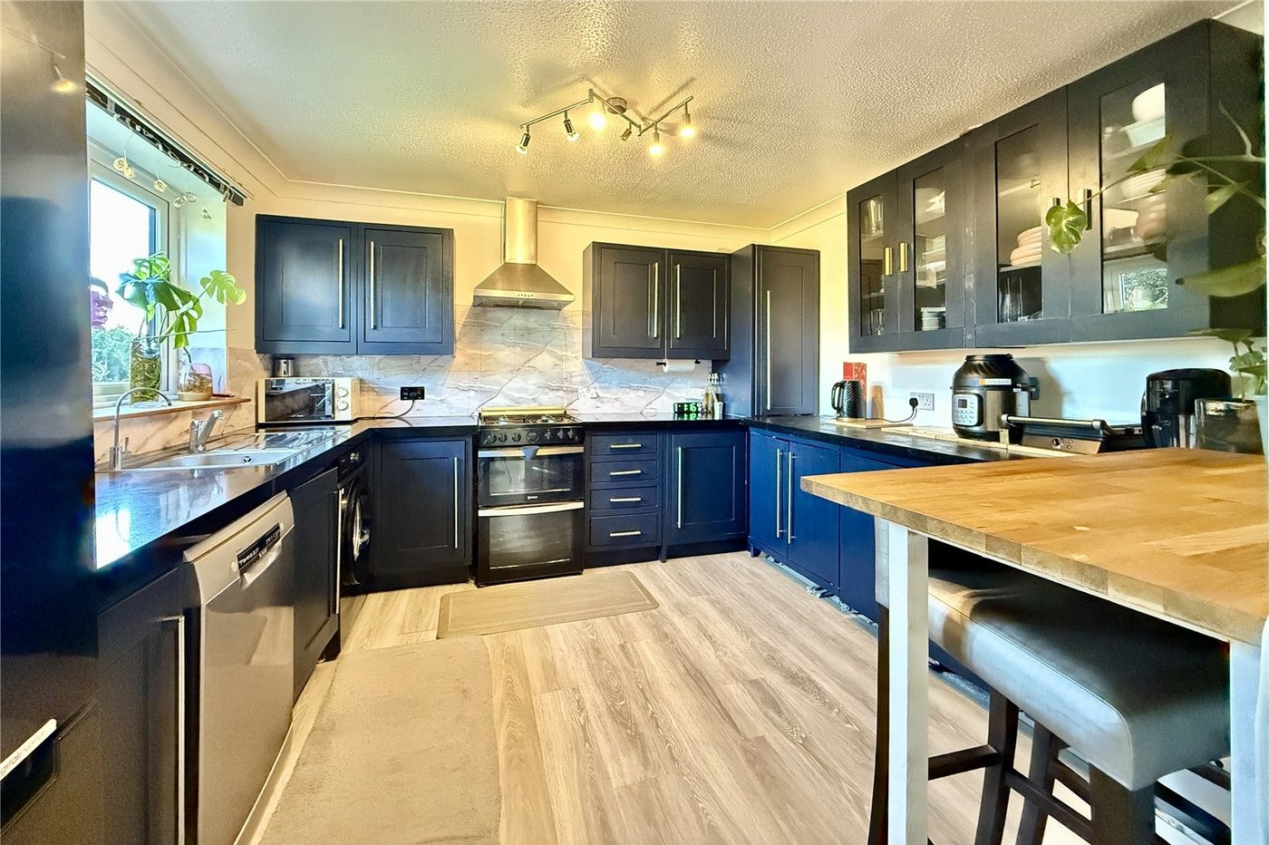 3 bedroom house for sale in West Kingsdown | Robinson Jackson