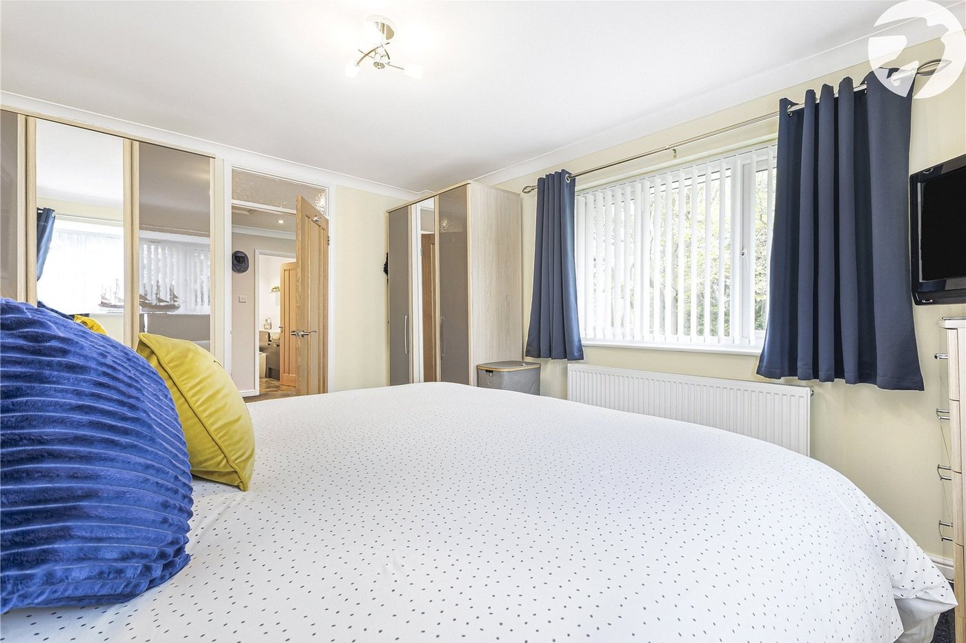 3 bedroom bungalow for sale in West Kingsdown | Robinson Jackson