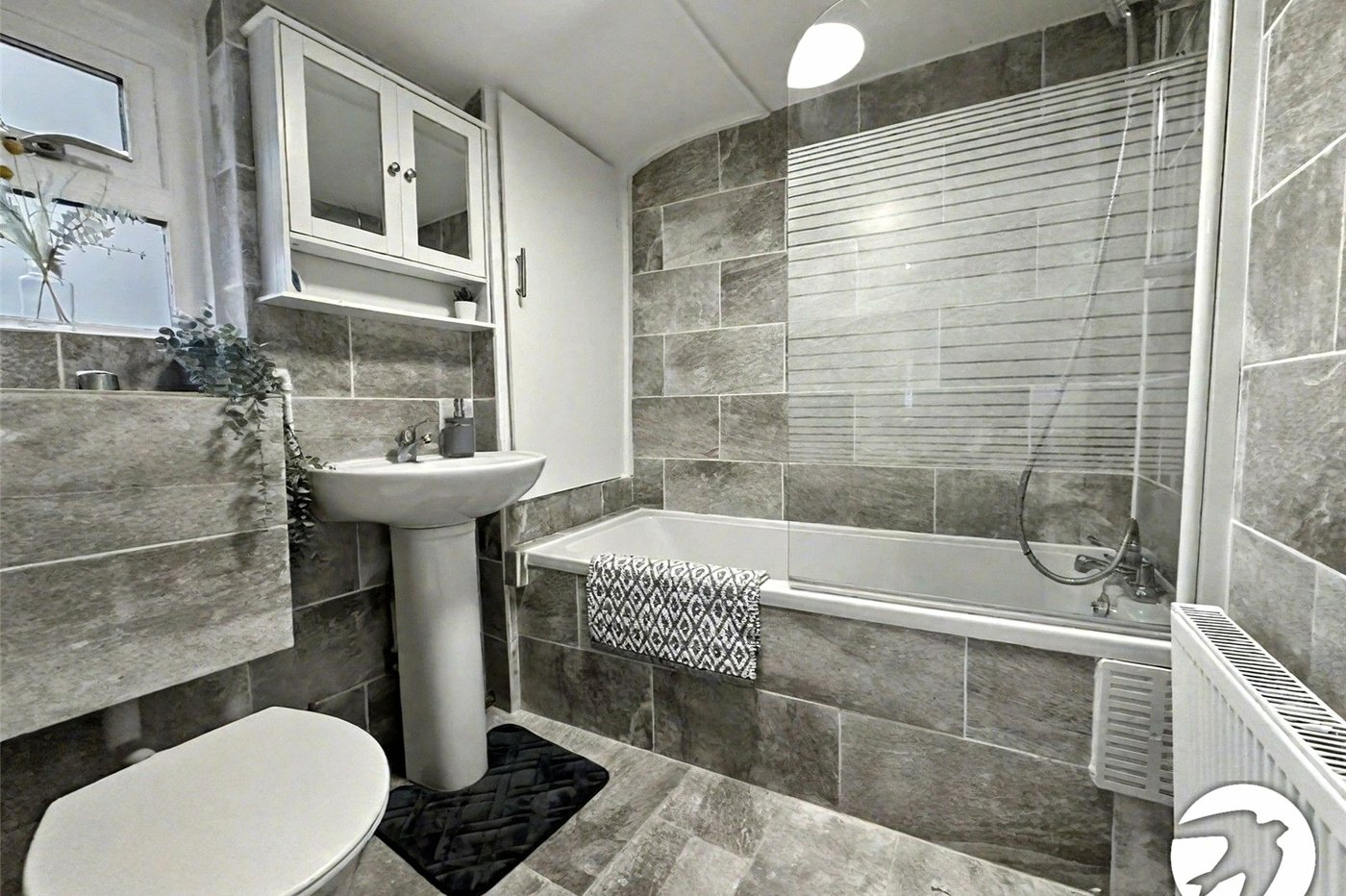 2 bedroom house for sale in Chatham | Robinson Michael & Jackson