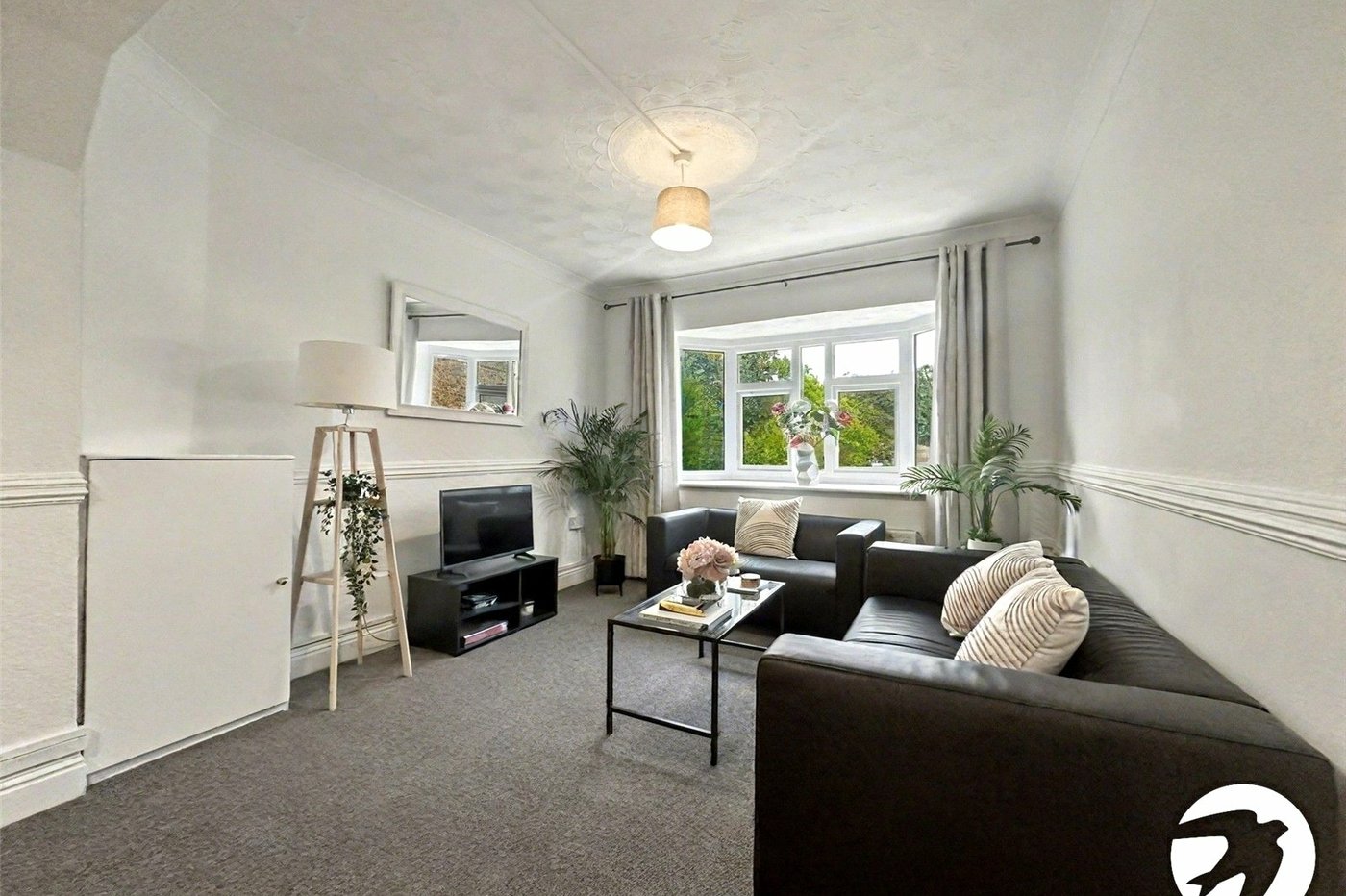 2 bedroom house for sale in Chatham | Robinson Michael & Jackson