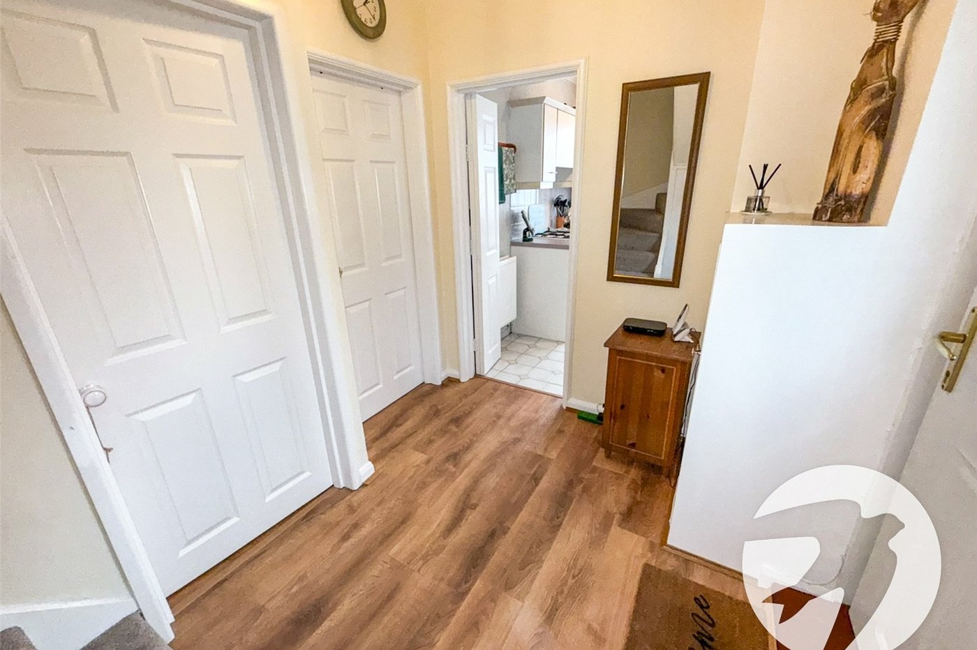 2 bedroom house for sale in London | Robinson Jackson