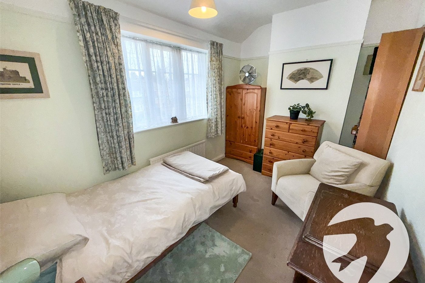 2 bedroom house for sale in London | Robinson Jackson