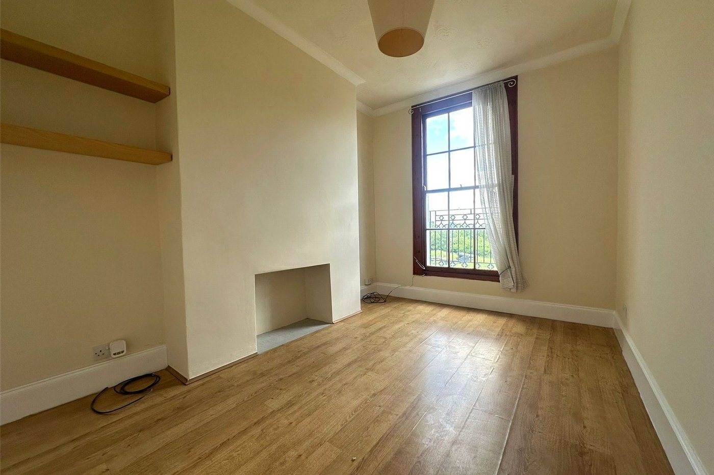 1 bedroom property for sale in Gravesend | Robinson Michael & Jackson