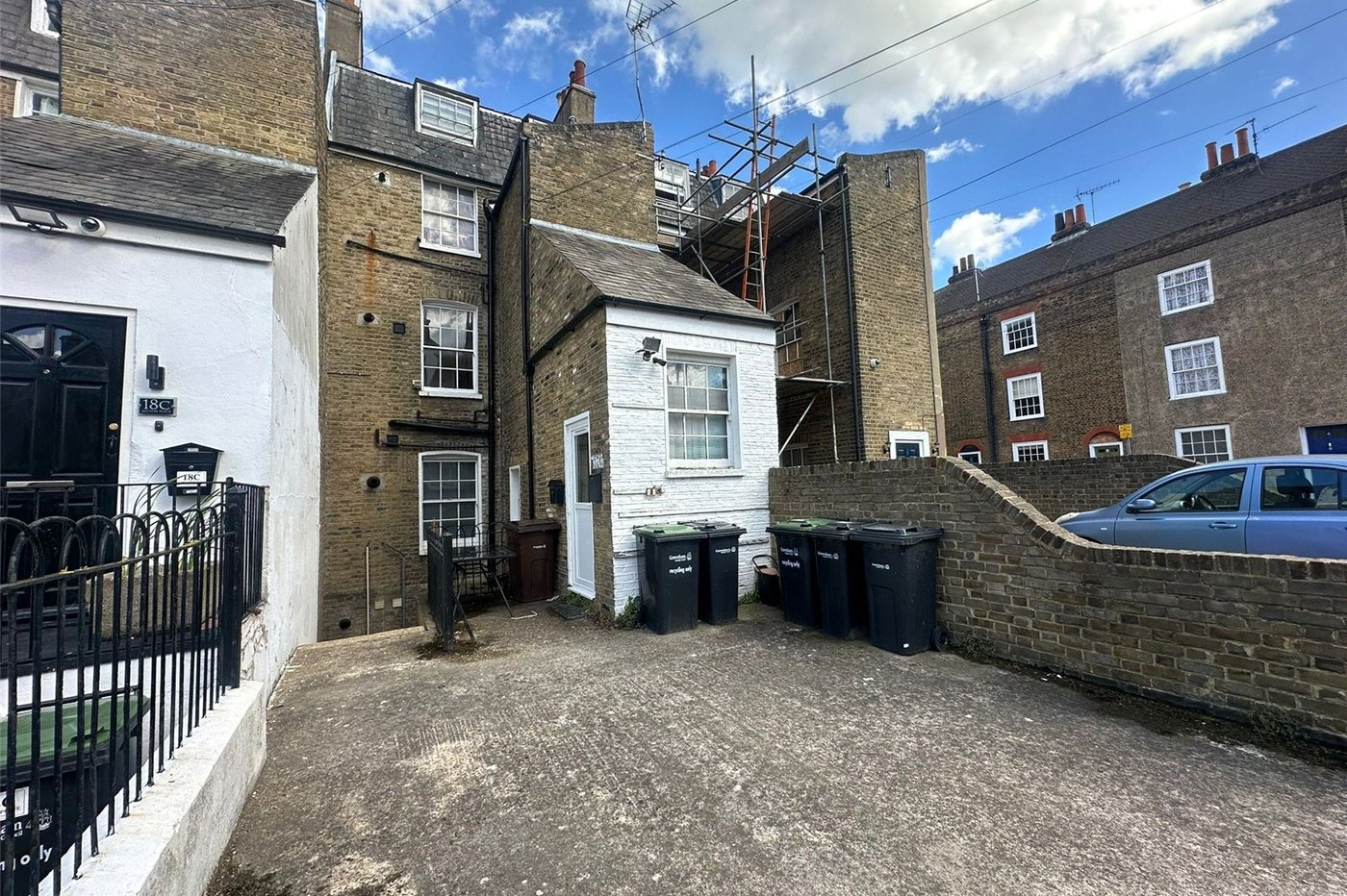 1 bedroom property for sale in Gravesend | Robinson Michael & Jackson