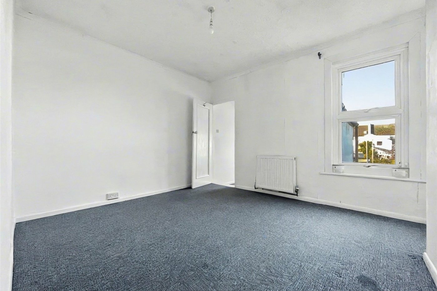 3 bedroom house for sale in Gillingham | Robinson Michael & Jackson