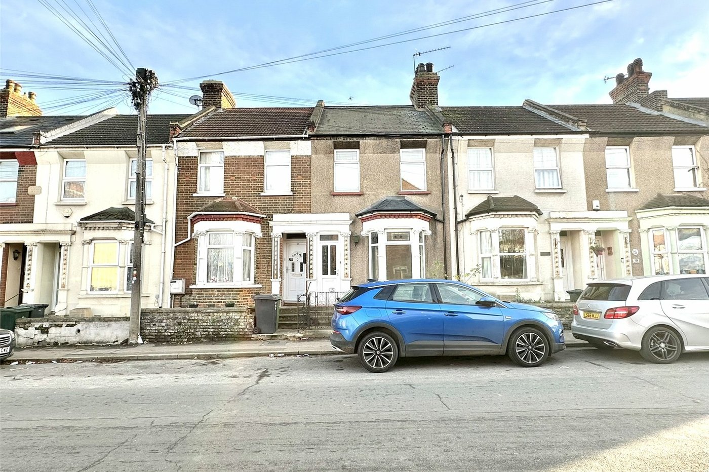 2 bedroom house for sale in Swanscombe | Robinson Jackson