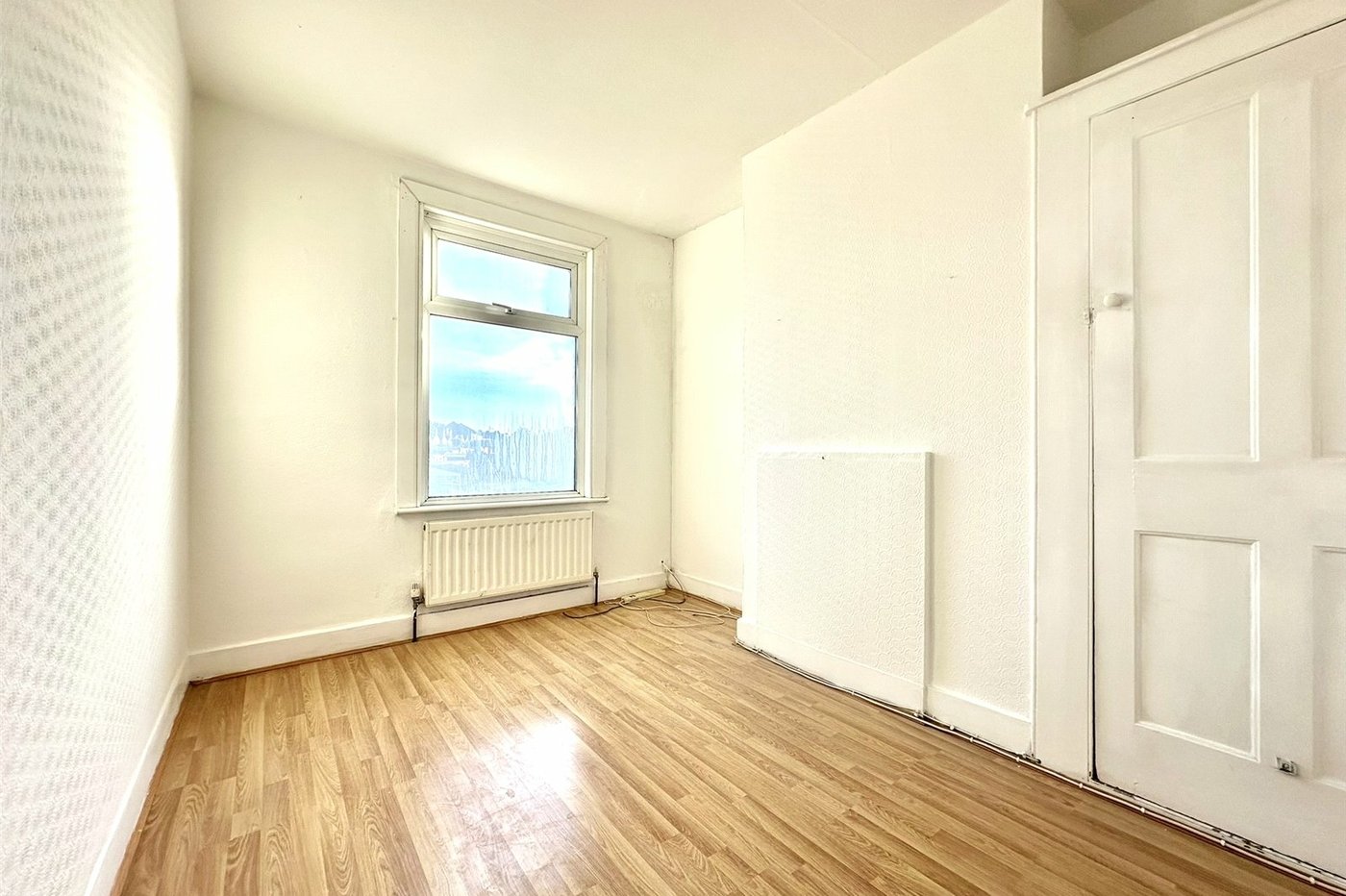 2 bedroom house for sale in Swanscombe | Robinson Jackson