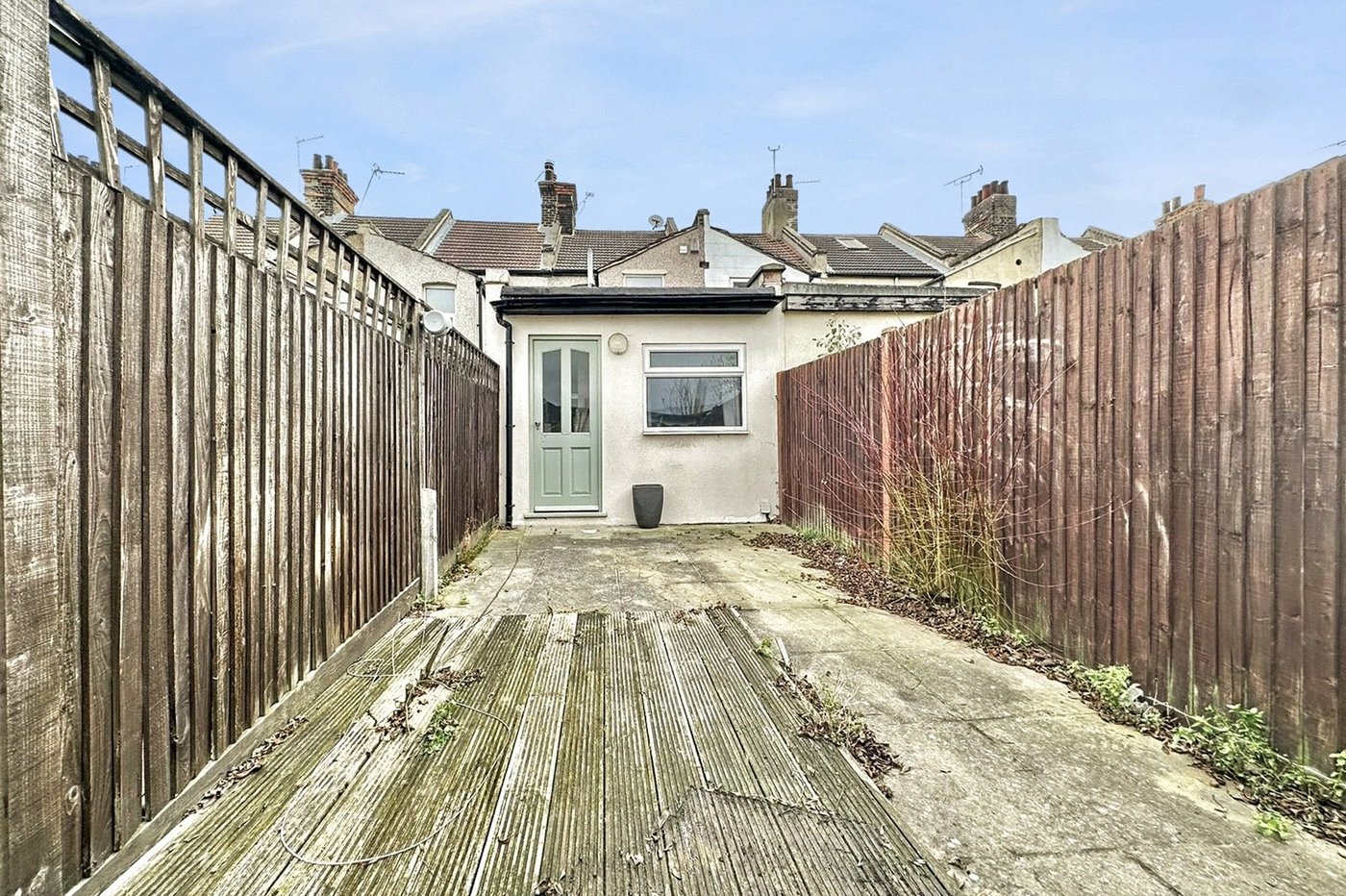 3 bedroom house for sale in Swanscombe | Robinson Jackson