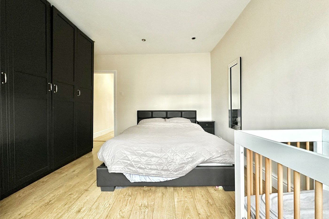 3 bedroom house for sale in Swanscombe | Robinson Jackson