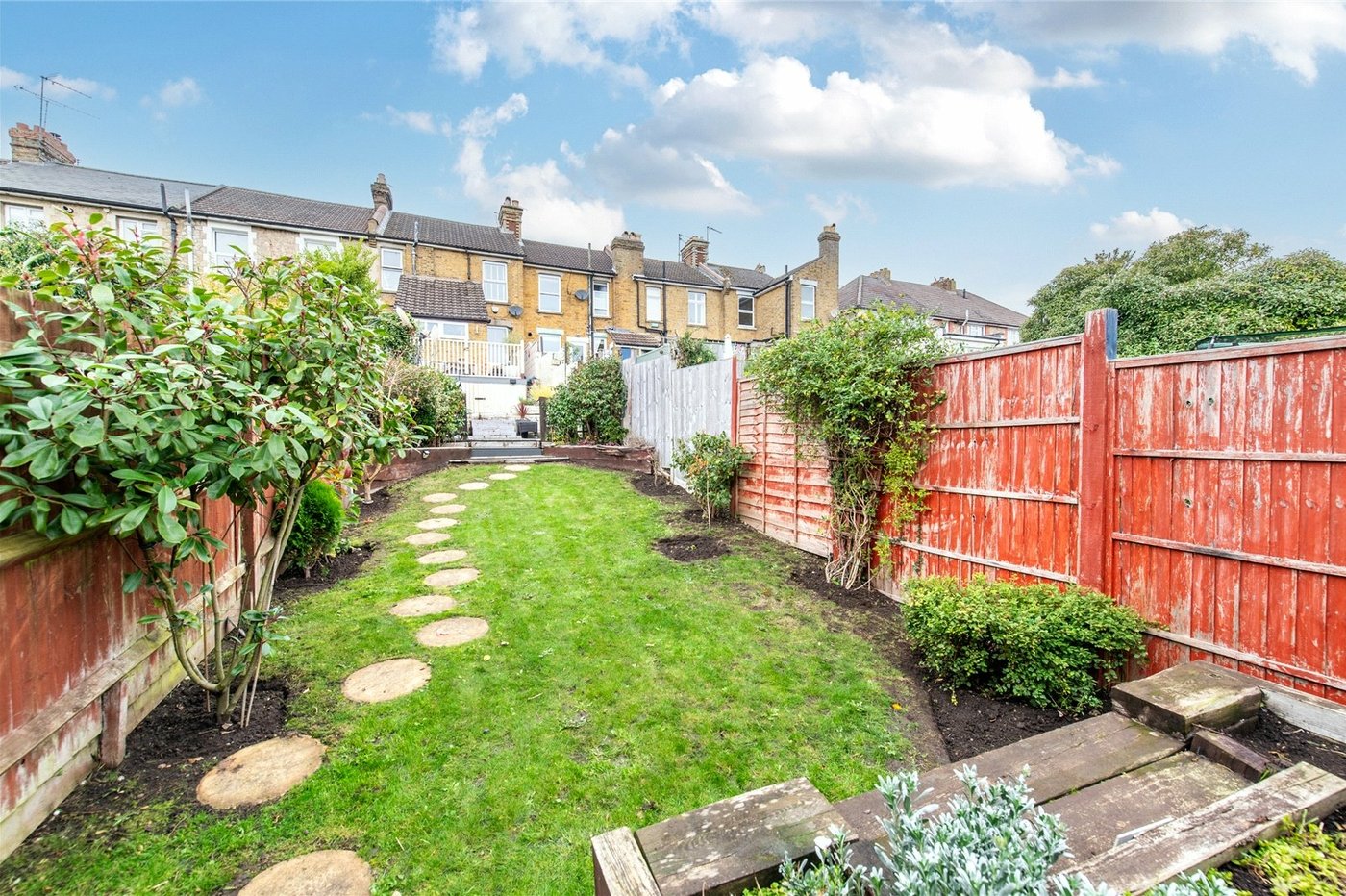 2 bedroom house for sale in Maidstone | Robinson Michael & Jackson