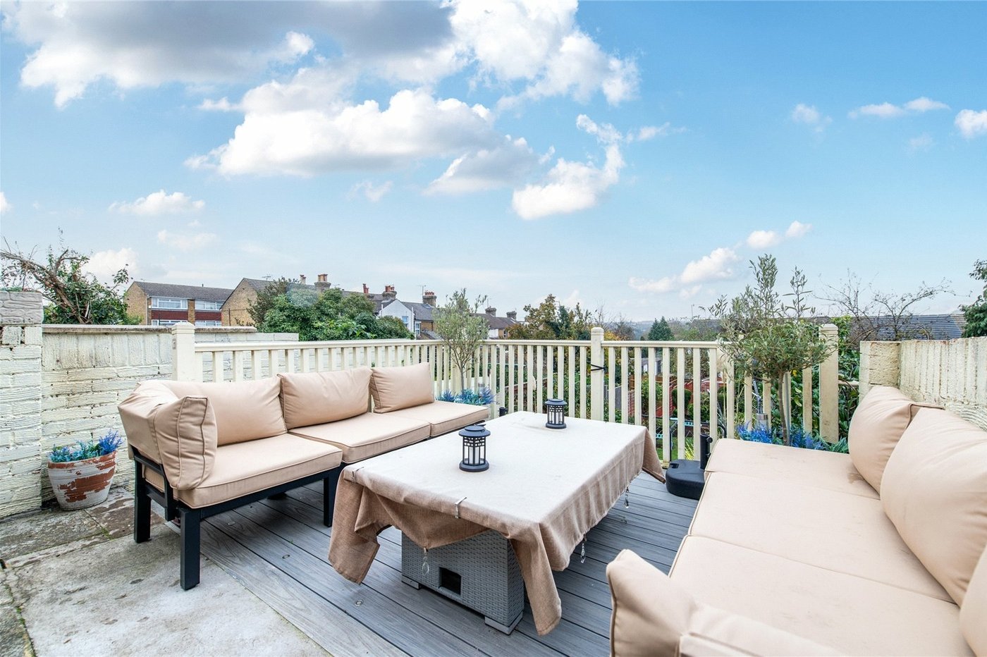 2 bedroom house for sale in Maidstone | Robinson Michael & Jackson