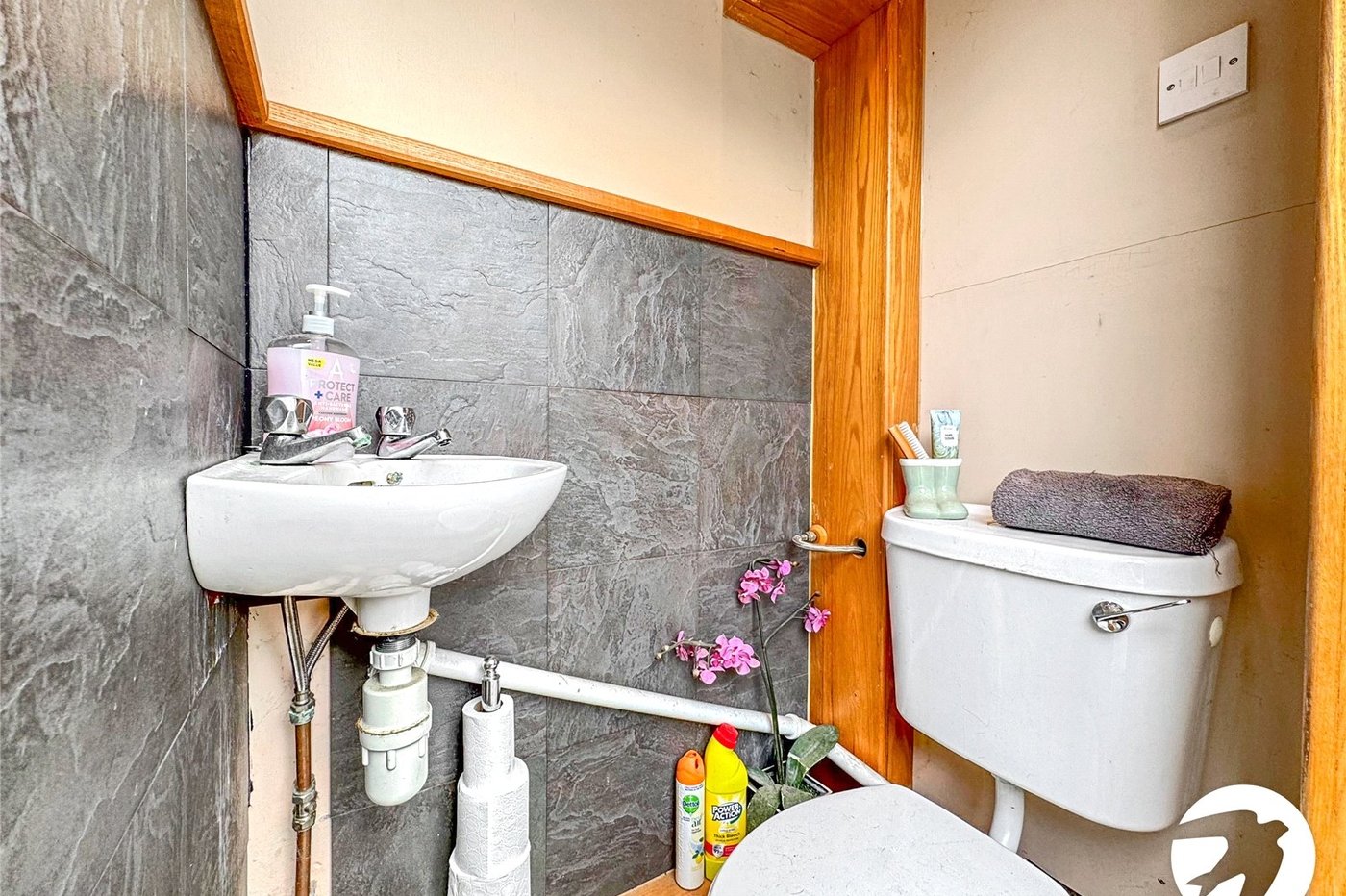 2 bedroom house for sale in Maidstone | Robinson Michael & Jackson