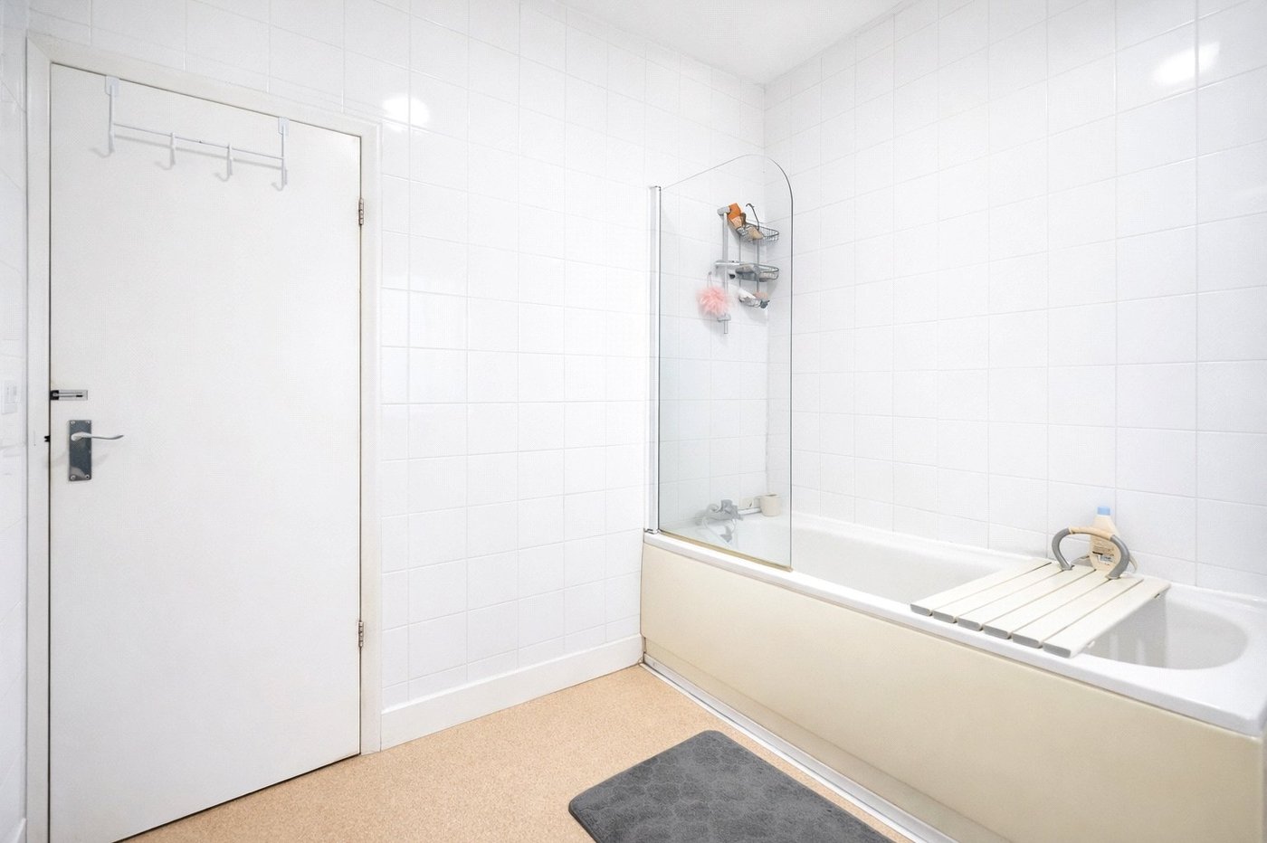 3 bedroom house for sale in London | Robinson Jackson