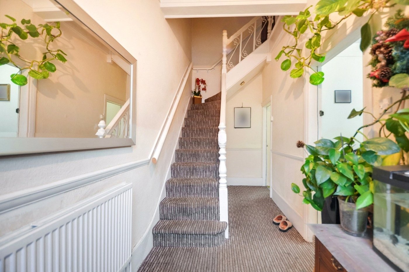 3 bedroom house for sale in London | Robinson Jackson