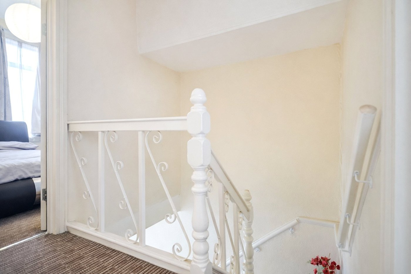 3 bedroom house for sale in London | Robinson Jackson