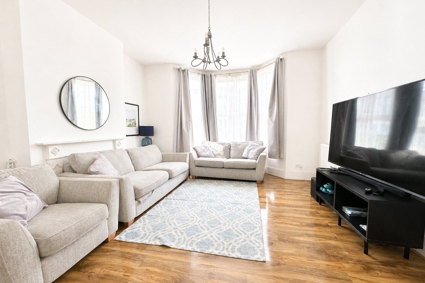 4 bedroom house for sale in London | Robinson Jackson