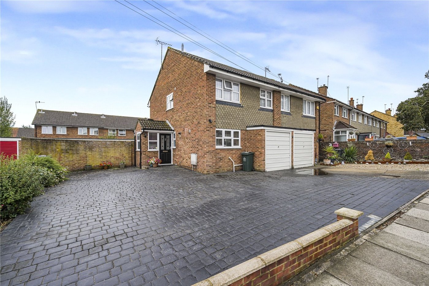 3 bedroom house for sale in West Dartford | Robinson Jackson