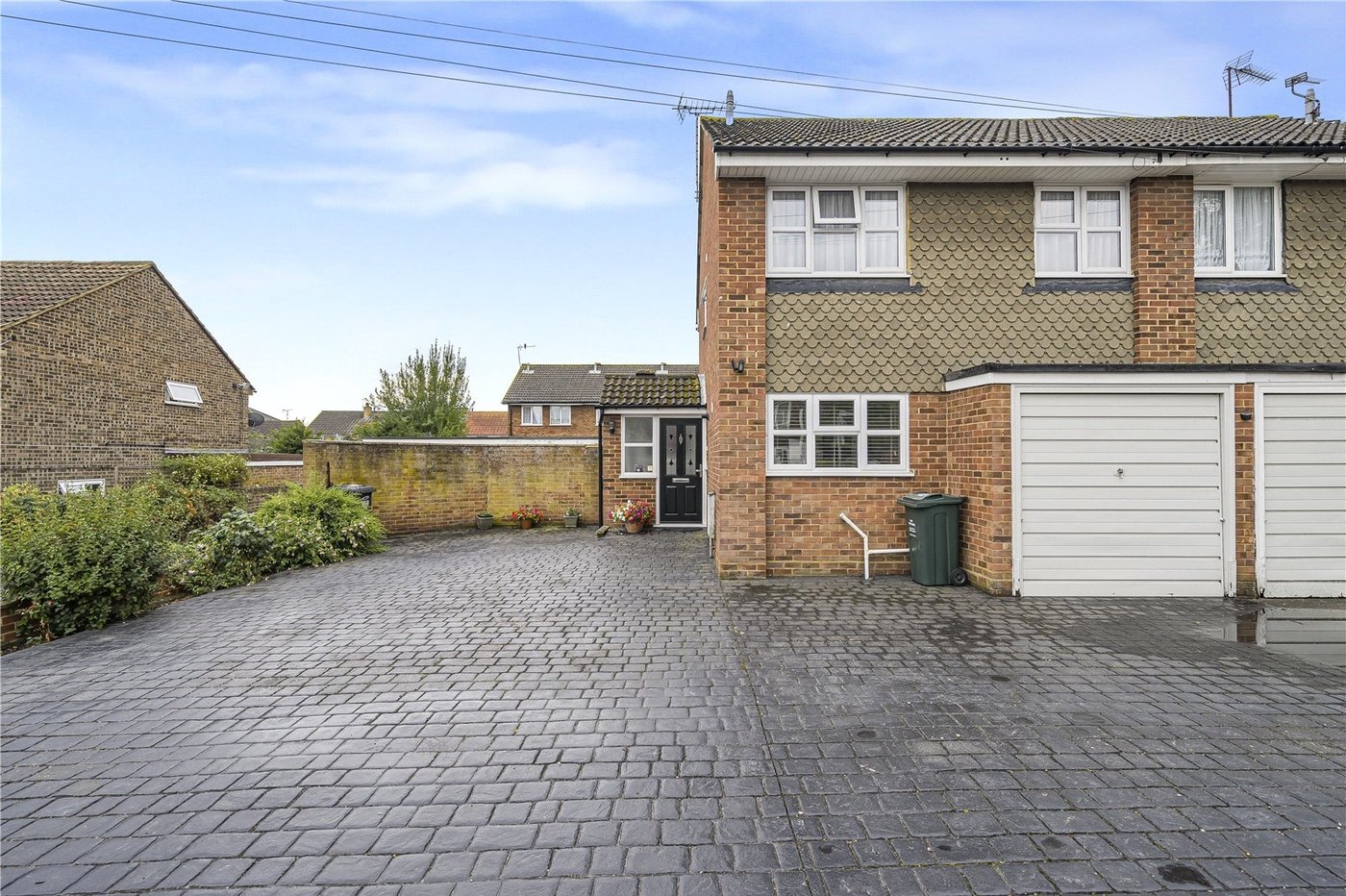3 bedroom house for sale in West Dartford | Robinson Jackson