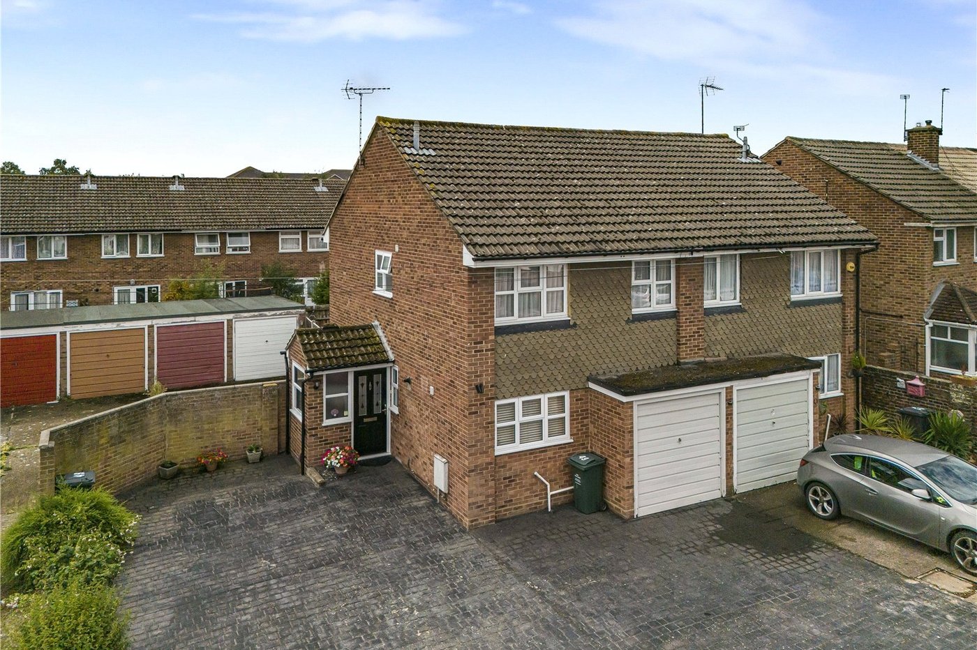 3 bedroom house for sale in West Dartford | Robinson Jackson