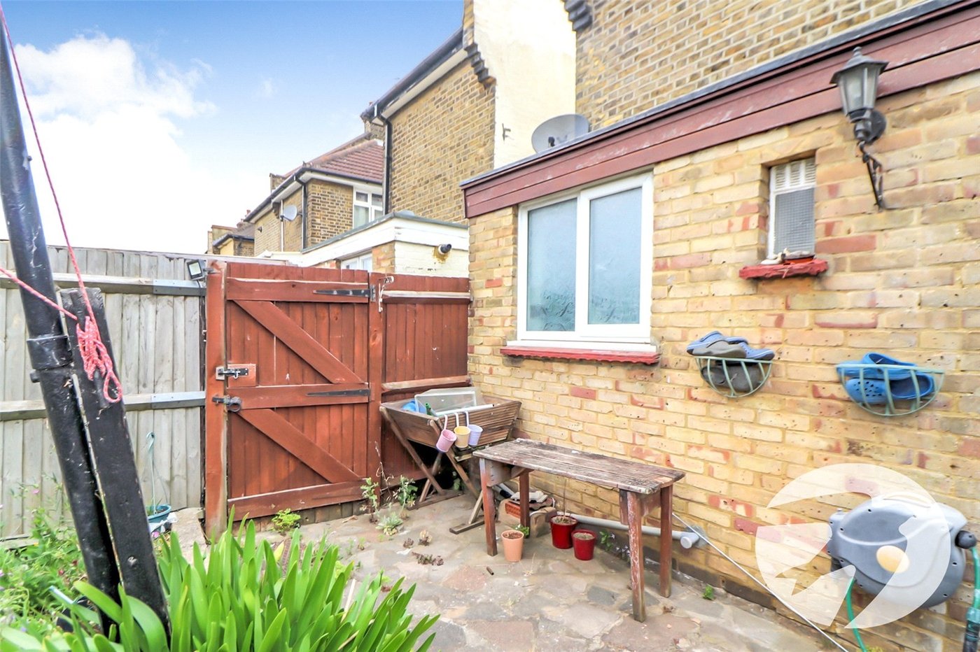 3 bedroom house for sale in Erith | Robinson Jackson