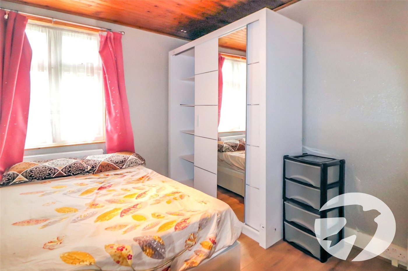 3 bedroom house for sale in Erith | Robinson Jackson