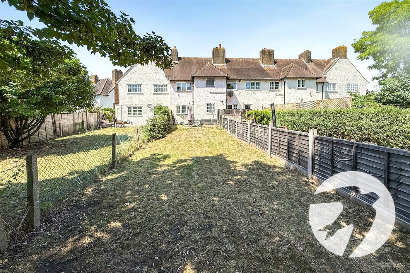 2 bedroom property for sale in London | Robinson Jackson