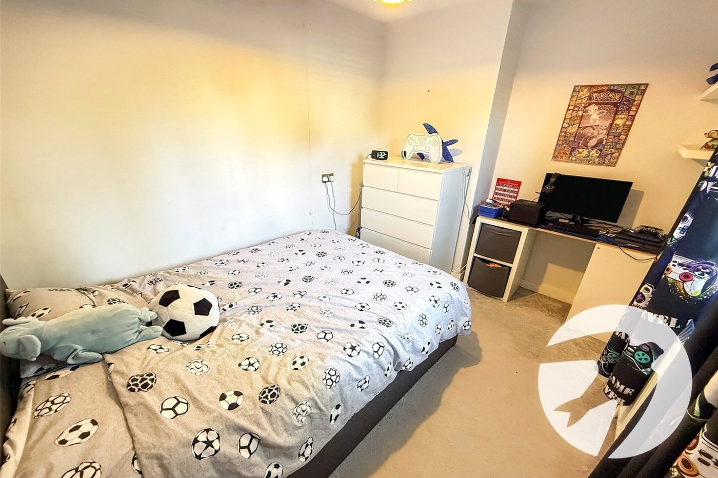 2 bedroom property for sale in London | Robinson Jackson