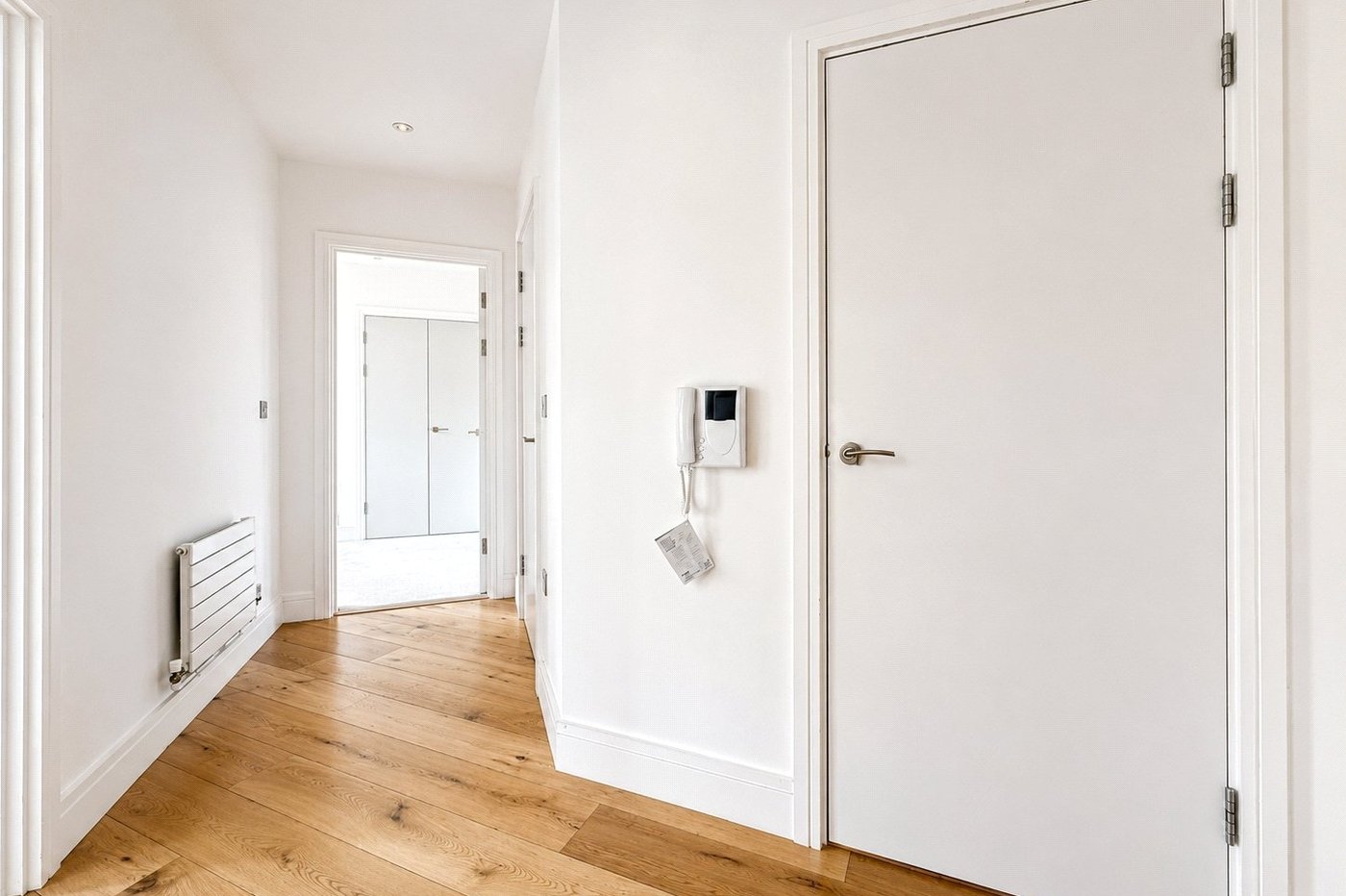 2 bedroom property for sale in London | Robinson Jackson