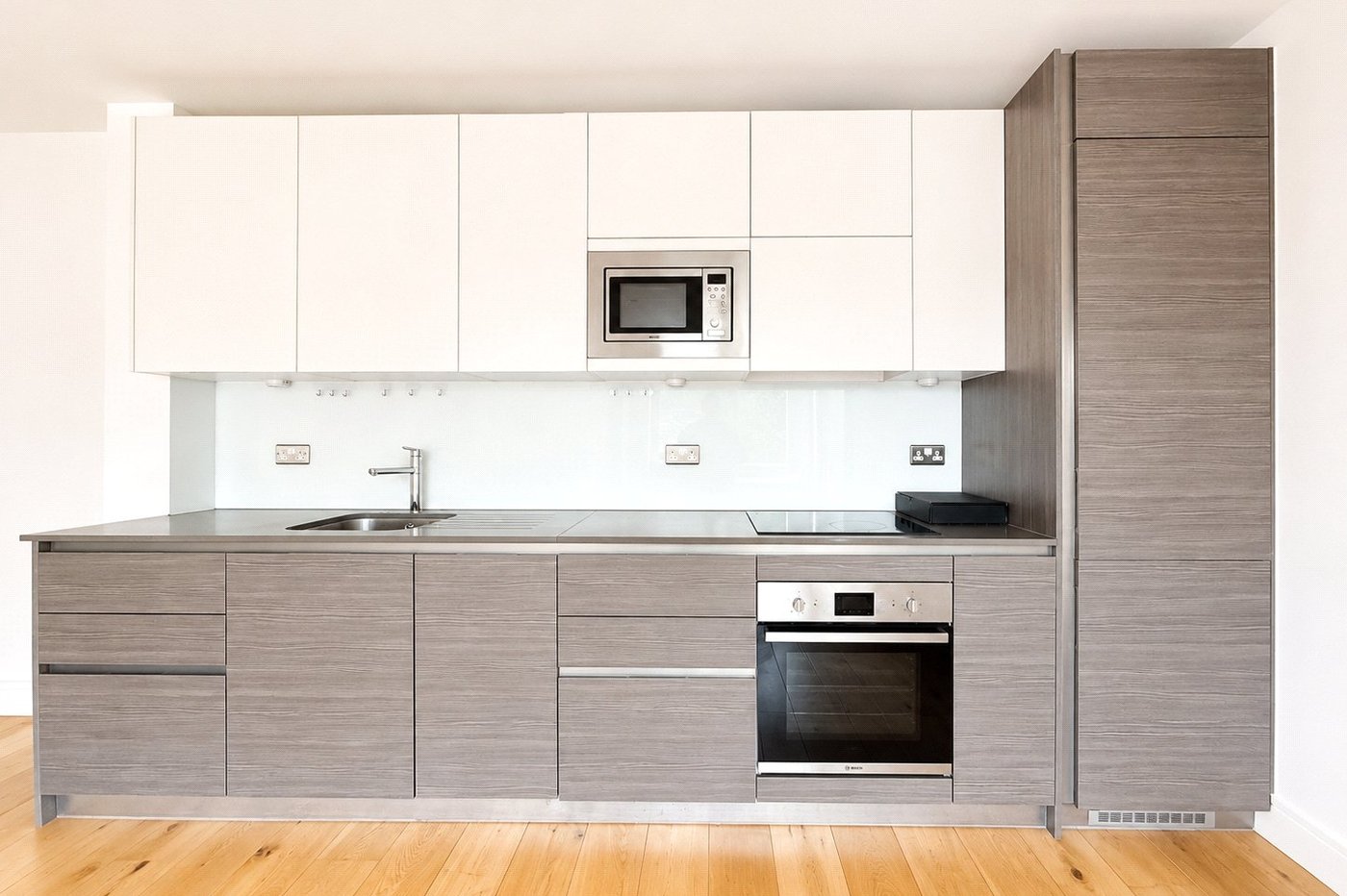 2 bedroom property for sale in London | Robinson Jackson