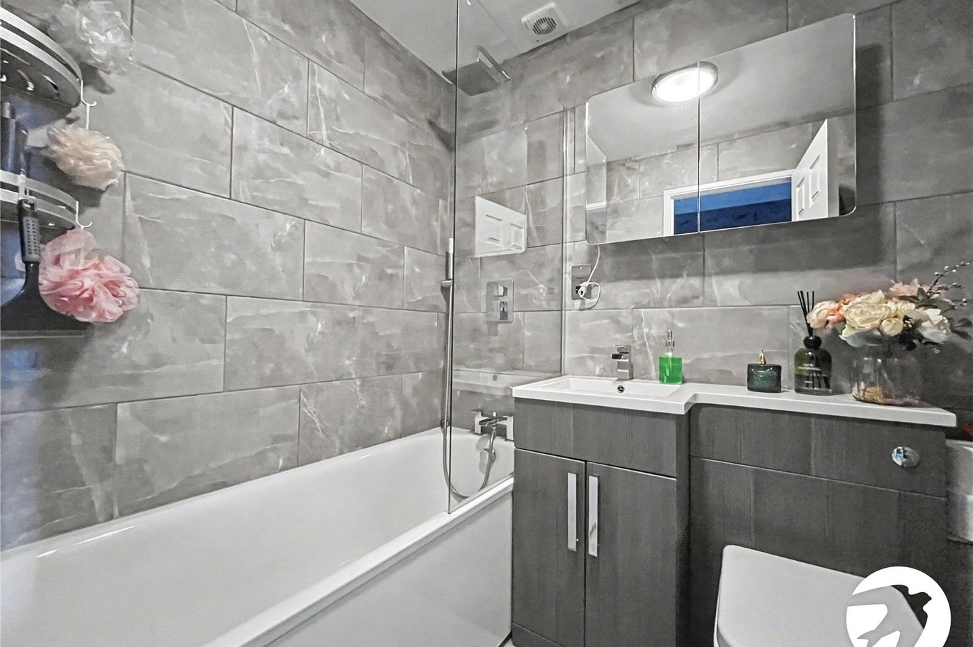 2 bedroom house for sale in Chatham | Robinson Michael & Jackson