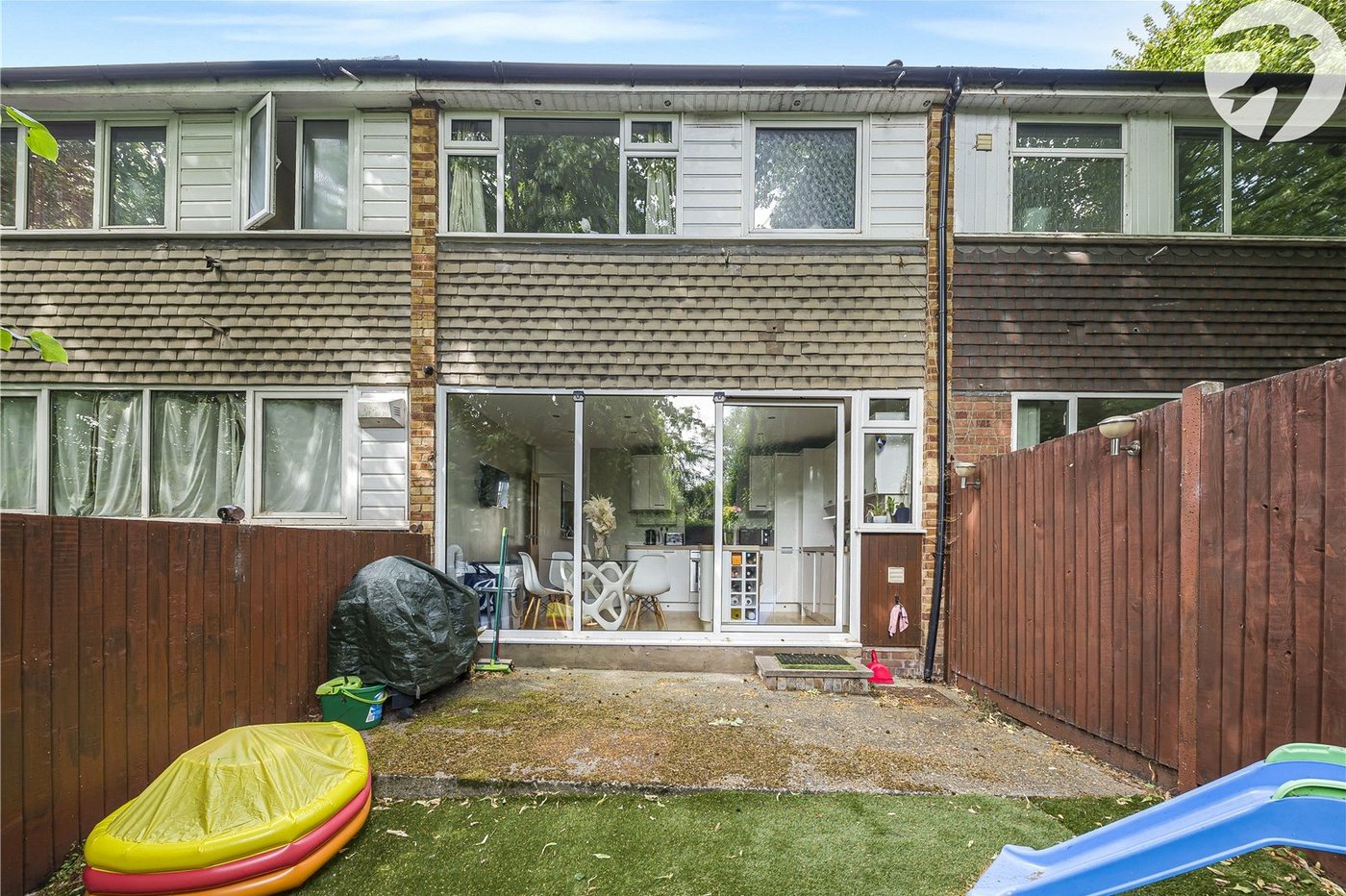 2 bedroom house for sale in Dartford | Robinson Jackson