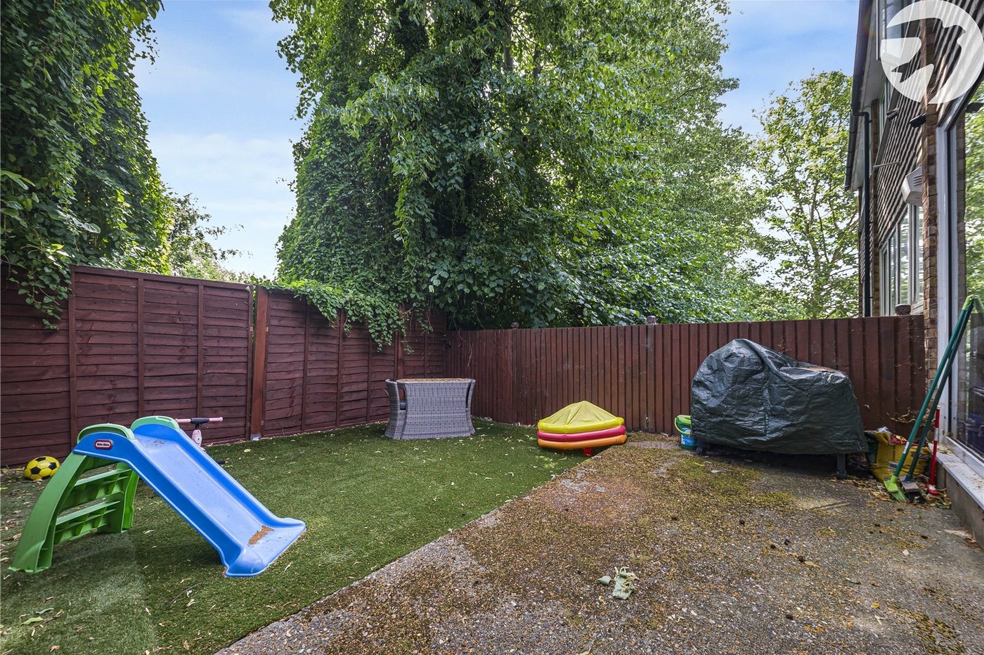 2 bedroom house for sale in Dartford | Robinson Jackson