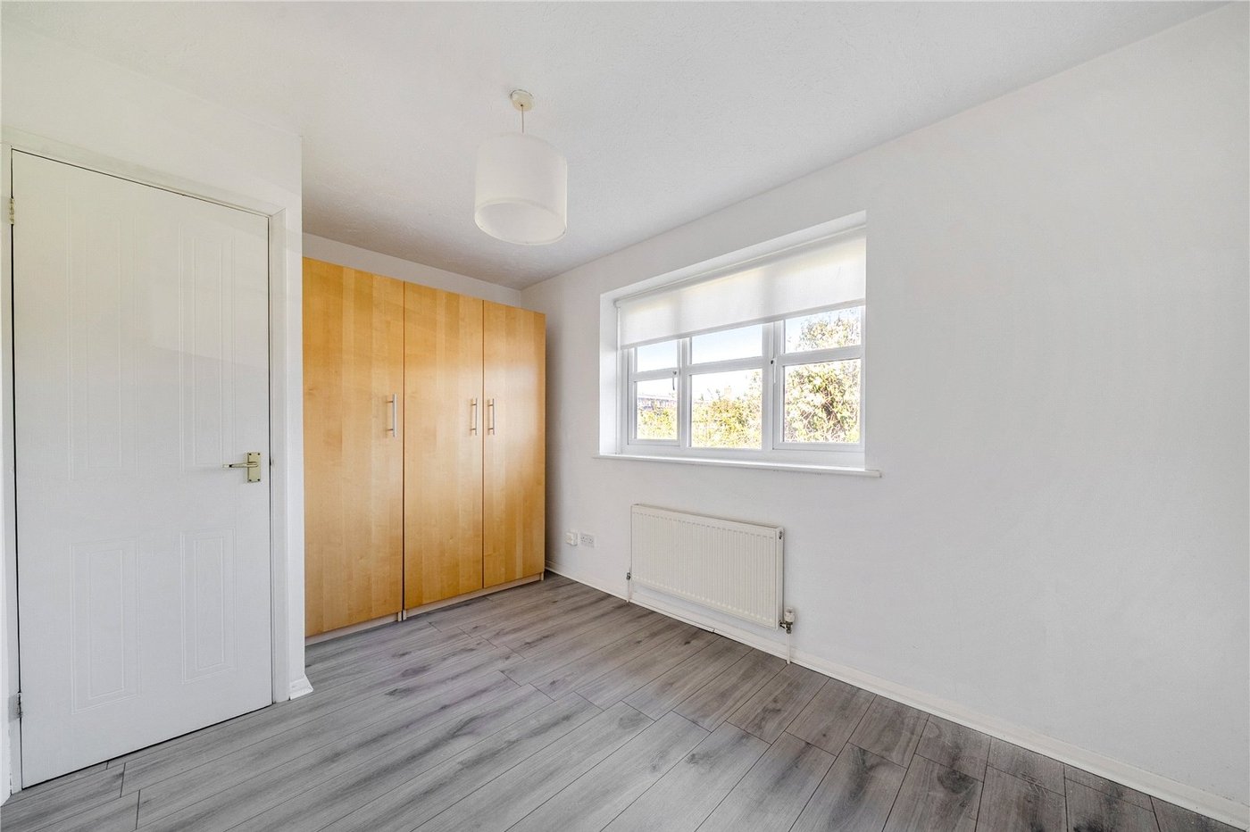 2 bedroom house for sale in London | Robinson Jackson