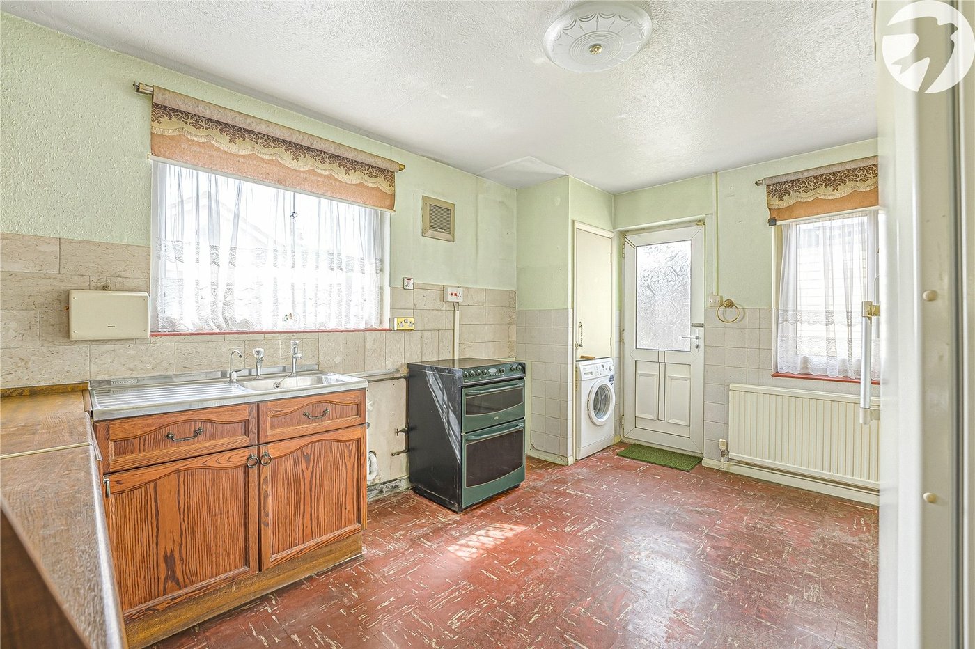 2 bedroom bungalow for sale in Sidcup | Robinson Jackson