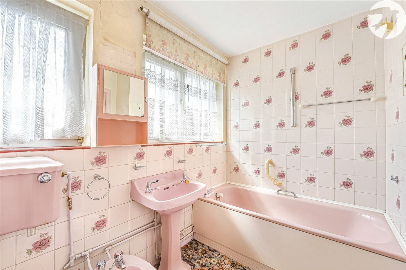 2 bedroom bungalow for sale in Sidcup | Robinson Jackson