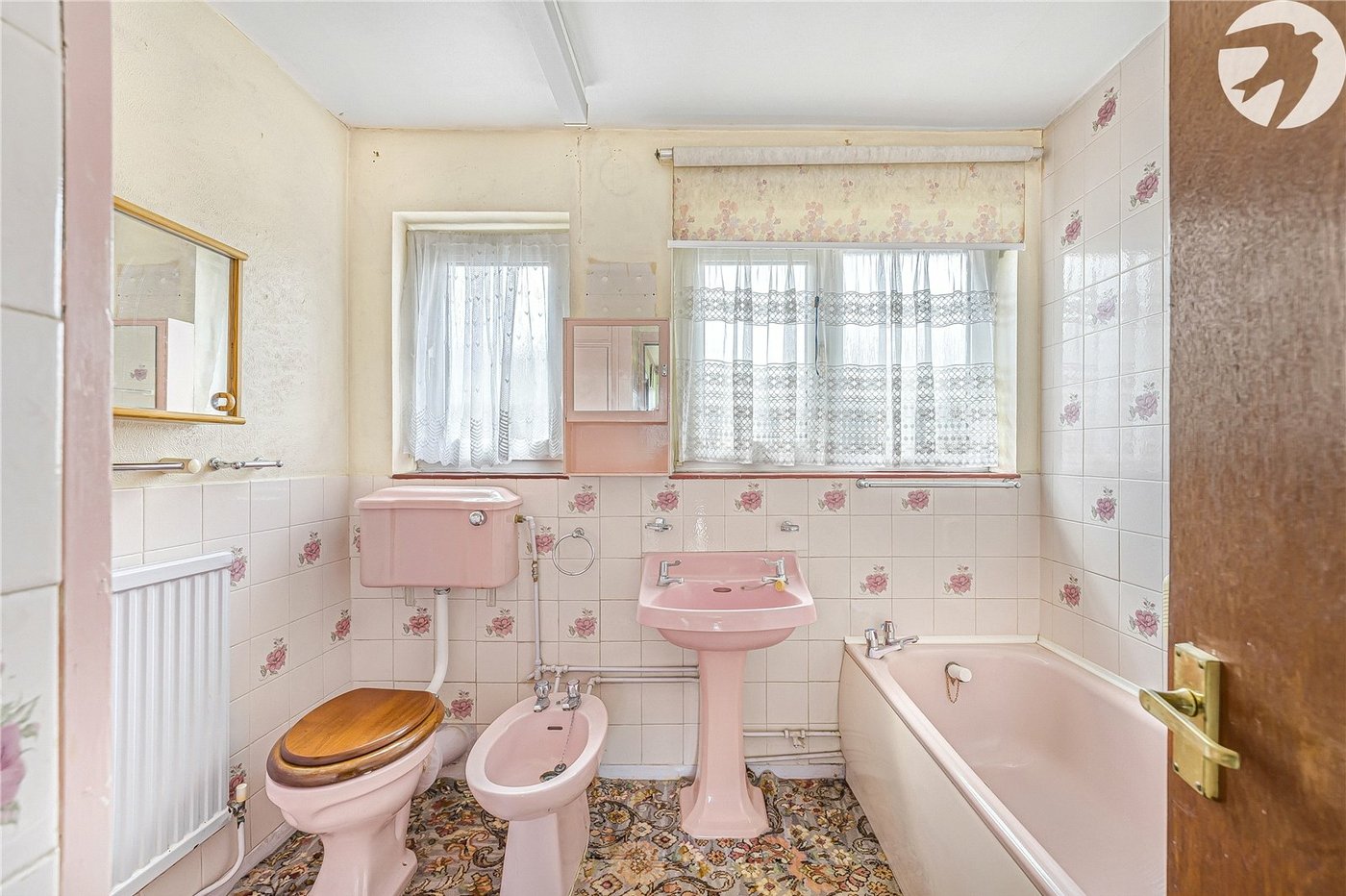 2 bedroom bungalow for sale in Sidcup | Robinson Jackson