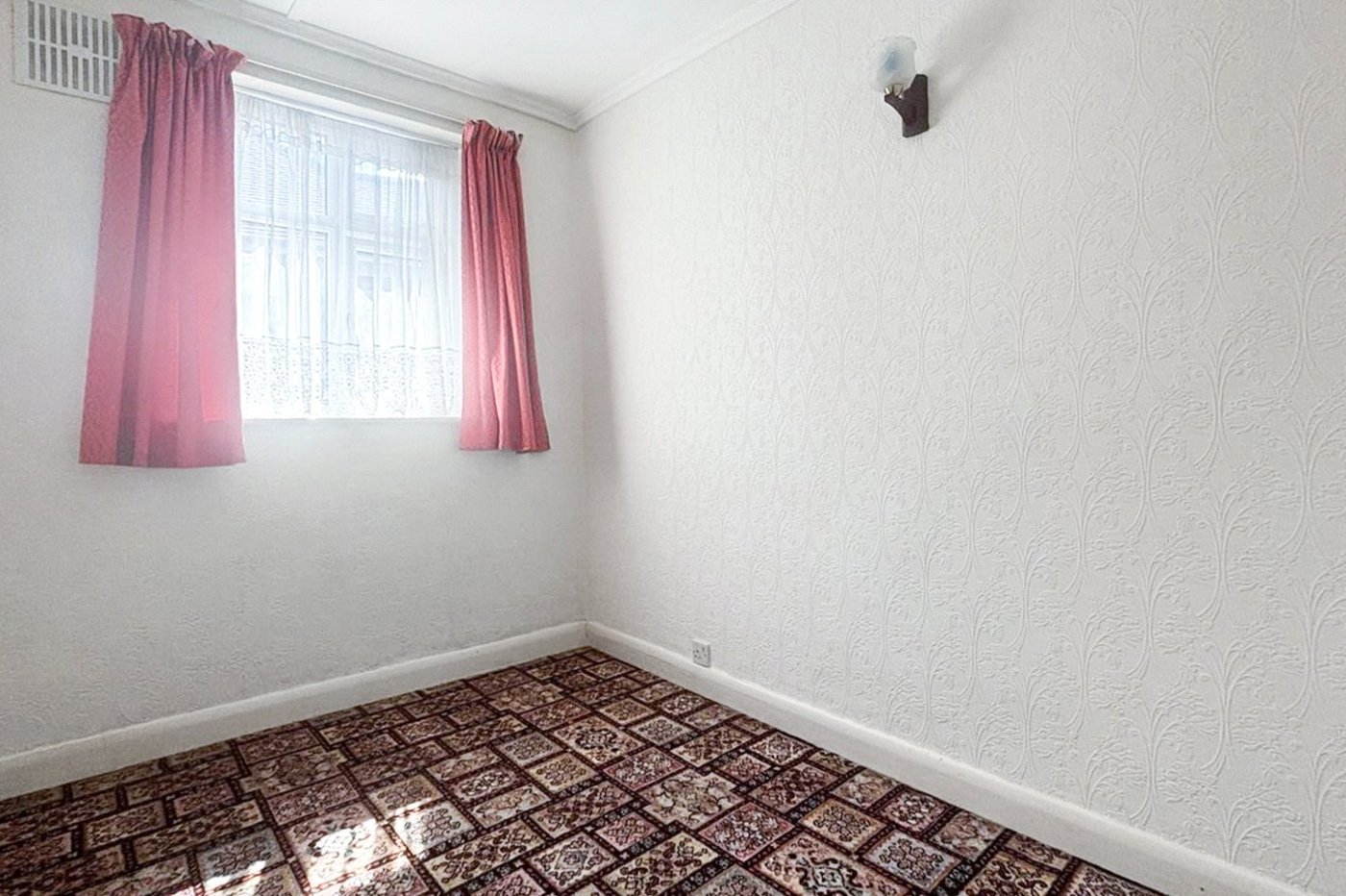 3 bedroom bungalow for sale in Bexley | Robinson Jackson