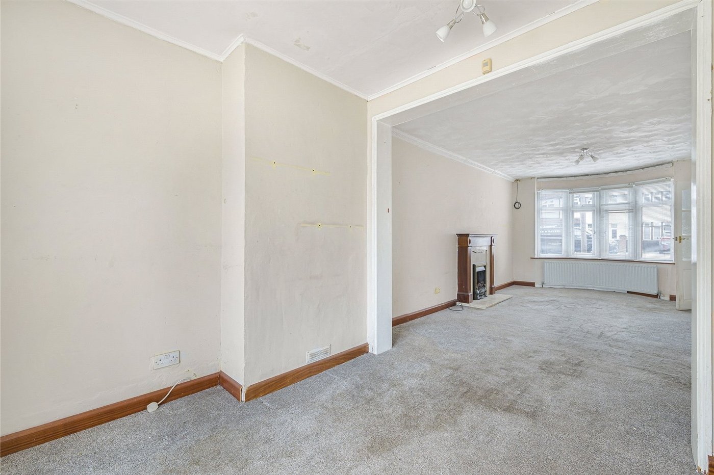 3 bedroom house for sale in Welling | Robinson Jackson