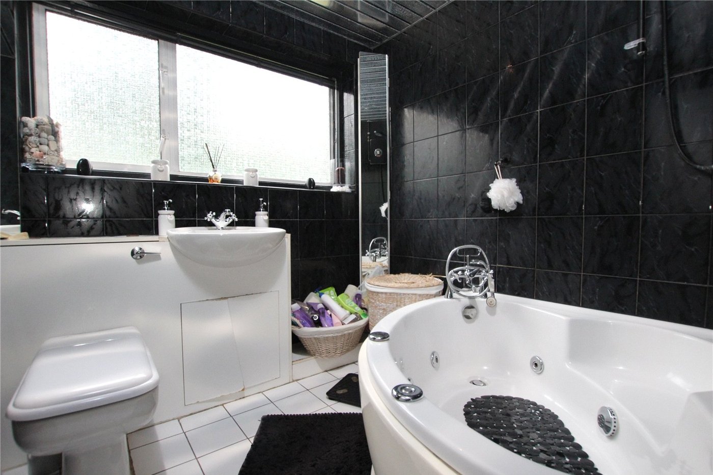 4 bedroom house for sale in Shooters Hill | Robinson Jackson