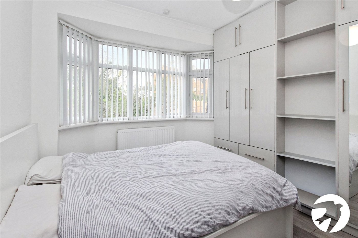 3 bedroom house for sale in Shooters Hill | Robinson Jackson