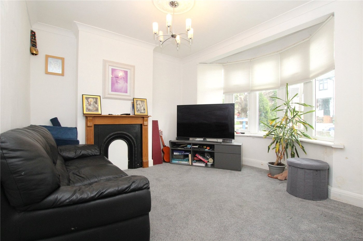 3 bedroom house for sale in Shooters Hill | Robinson Jackson