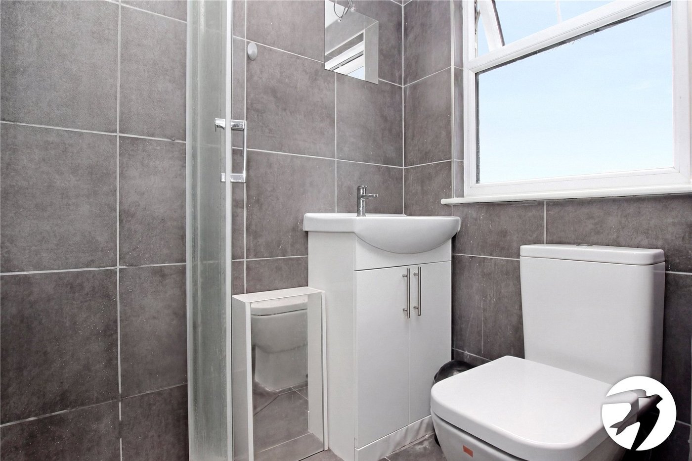 3 bedroom house for sale in Shooters Hill | Robinson Jackson