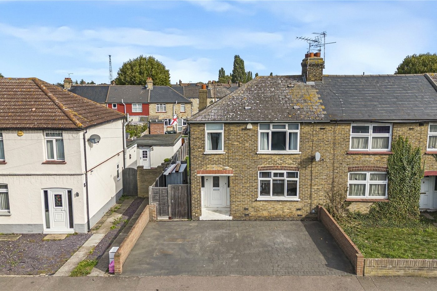 3 bedroom house for sale in Swanscombe | Robinson Jackson