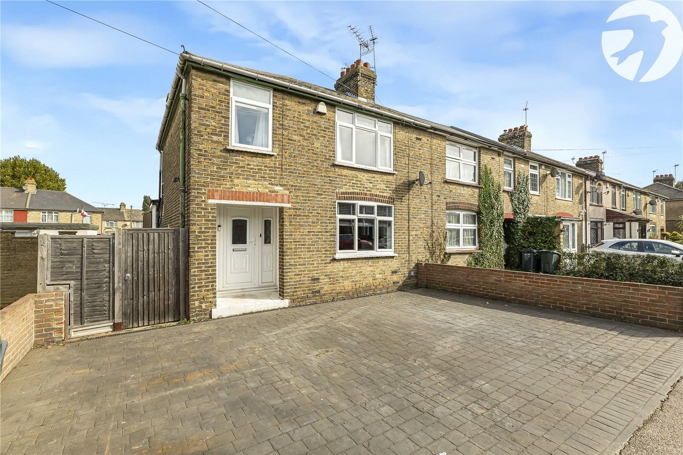 3 bedroom house for sale in Swanscombe | Robinson Jackson