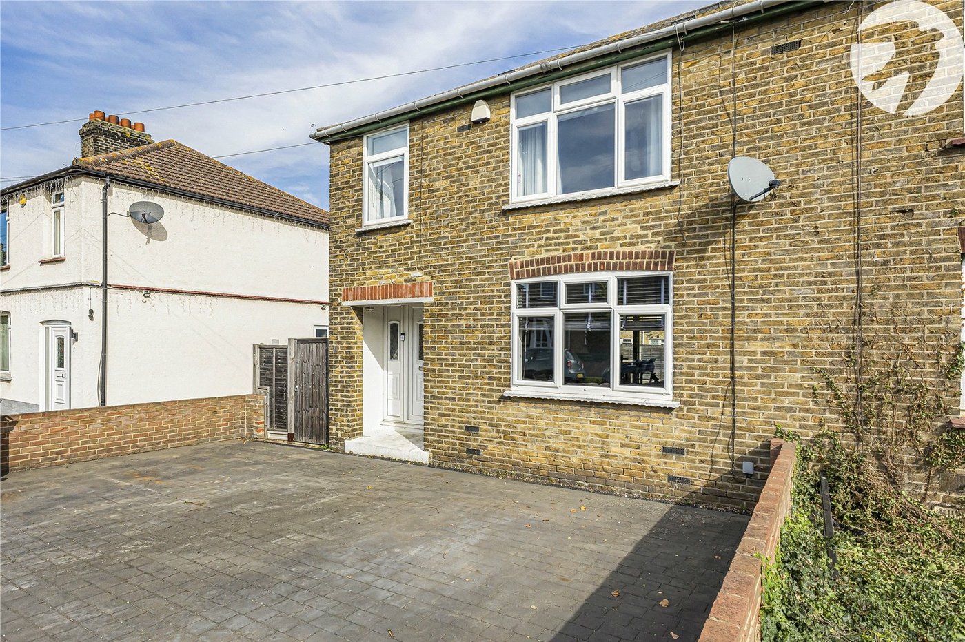 3 bedroom house for sale in Swanscombe | Robinson Jackson