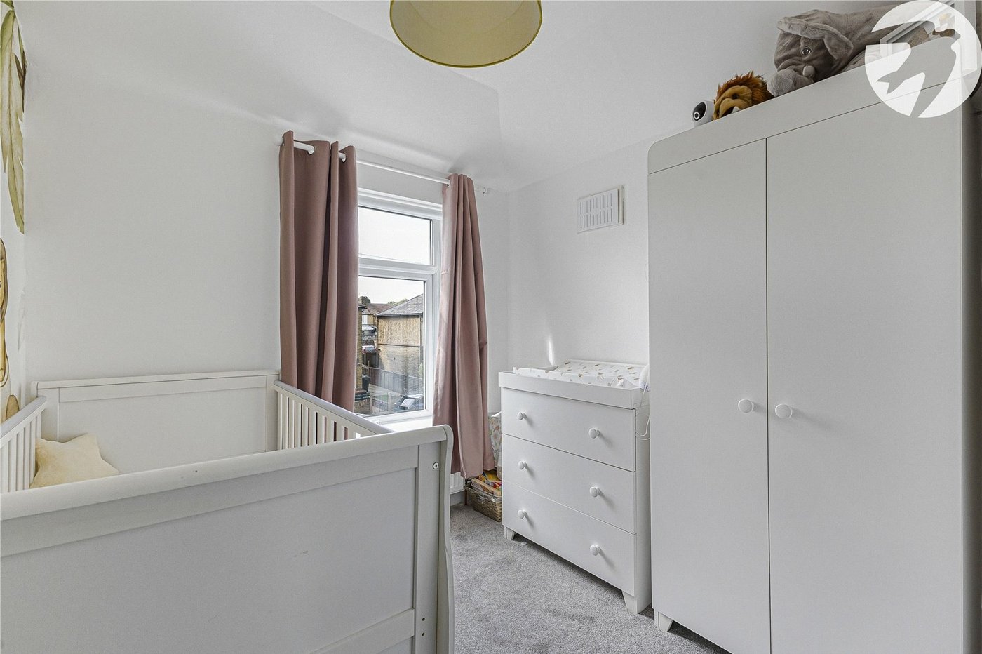 3 bedroom house for sale in Swanscombe | Robinson Jackson