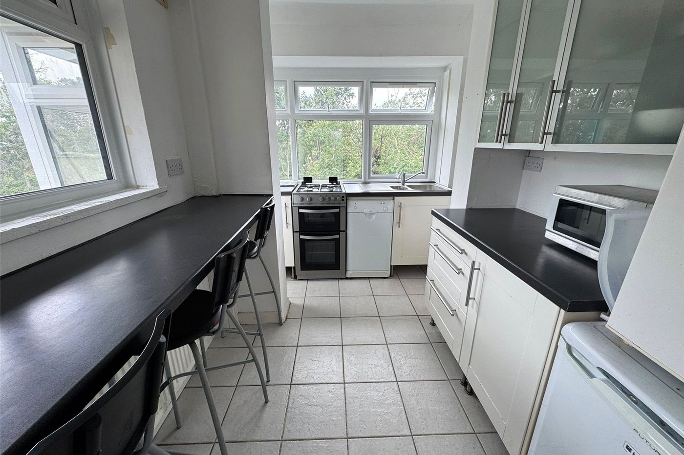 2 bedroom property for sale in London | Robinson Jackson