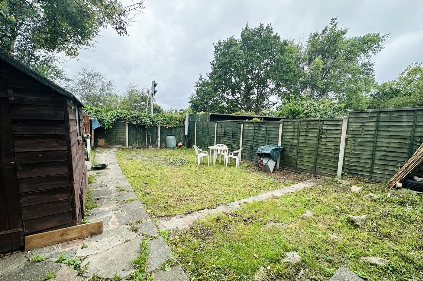 2 bedroom property for sale in London | Robinson Jackson